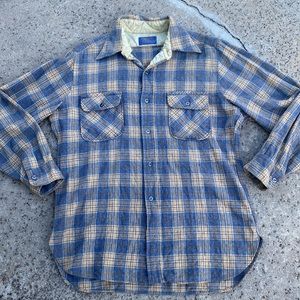 Vintage men’s Pendleton blue & tan 1960s wool flannel